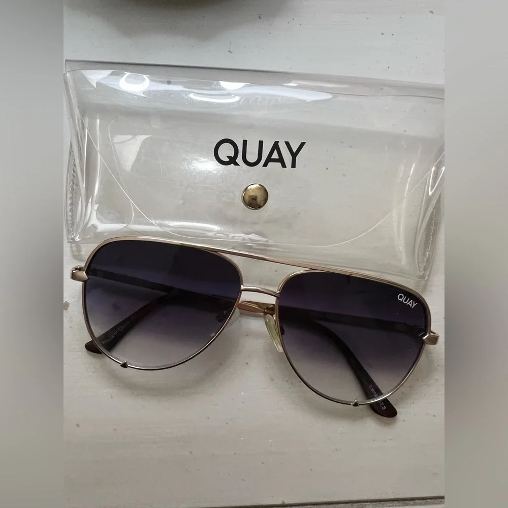 Quay Sunglasses - Picture 3 of 3